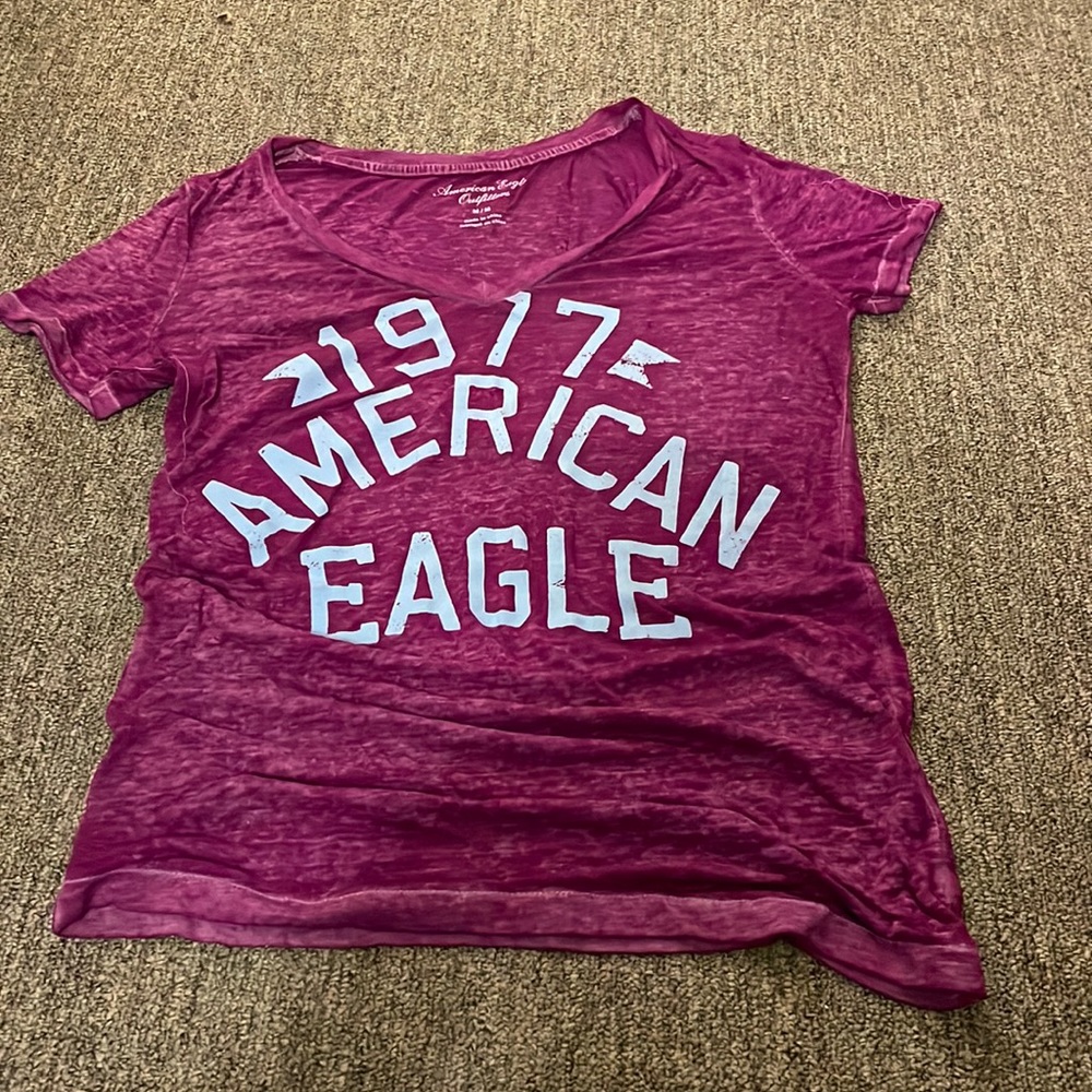 American eagle tshirt